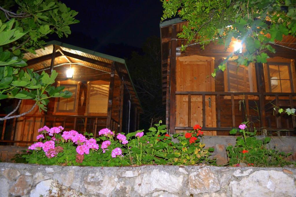 Montenegro Motel Faralya Exterior photo